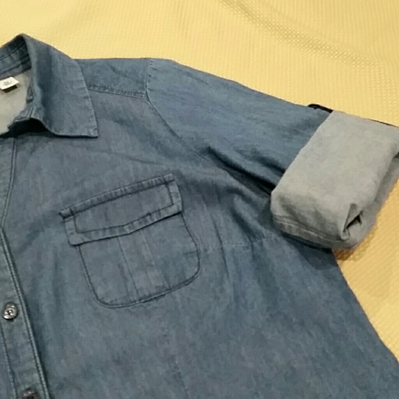 St. John's Bay Denim Chambray Top - Picture 4 of 7